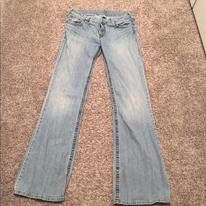 Silver brand jeans. Size 31/33. Light wash.